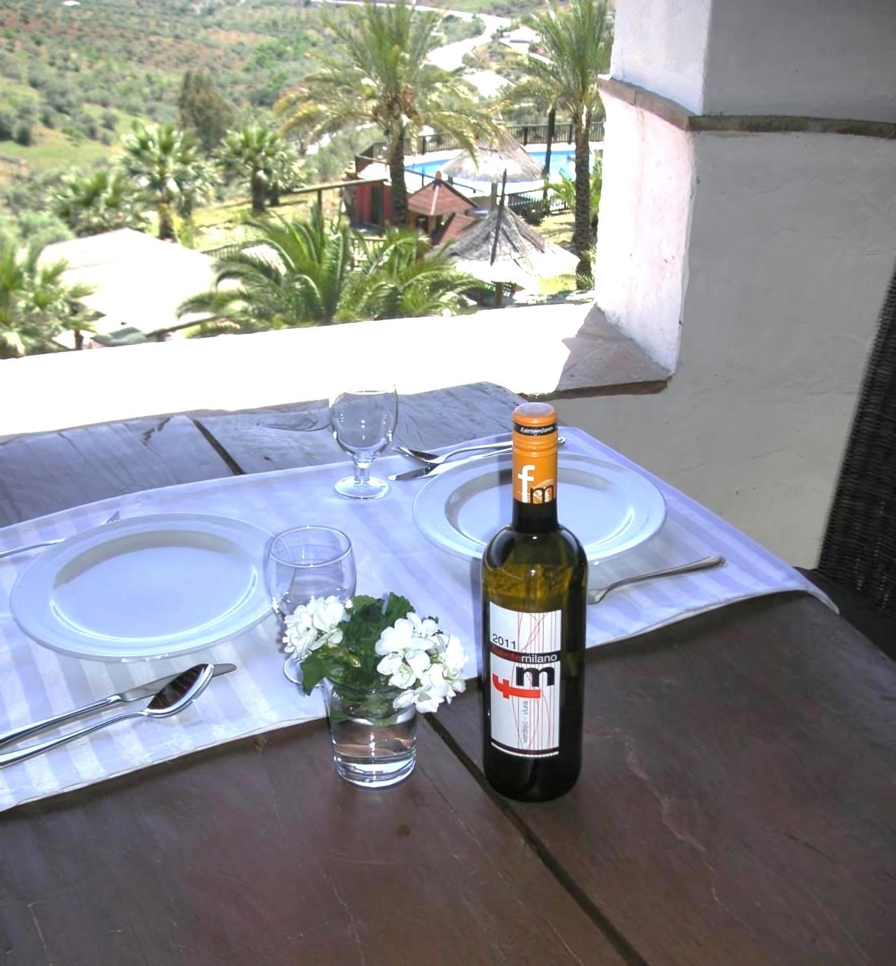 Castle Tower Apartment In Rural Holiday Park 'Bernard' Tolox Luaran gambar