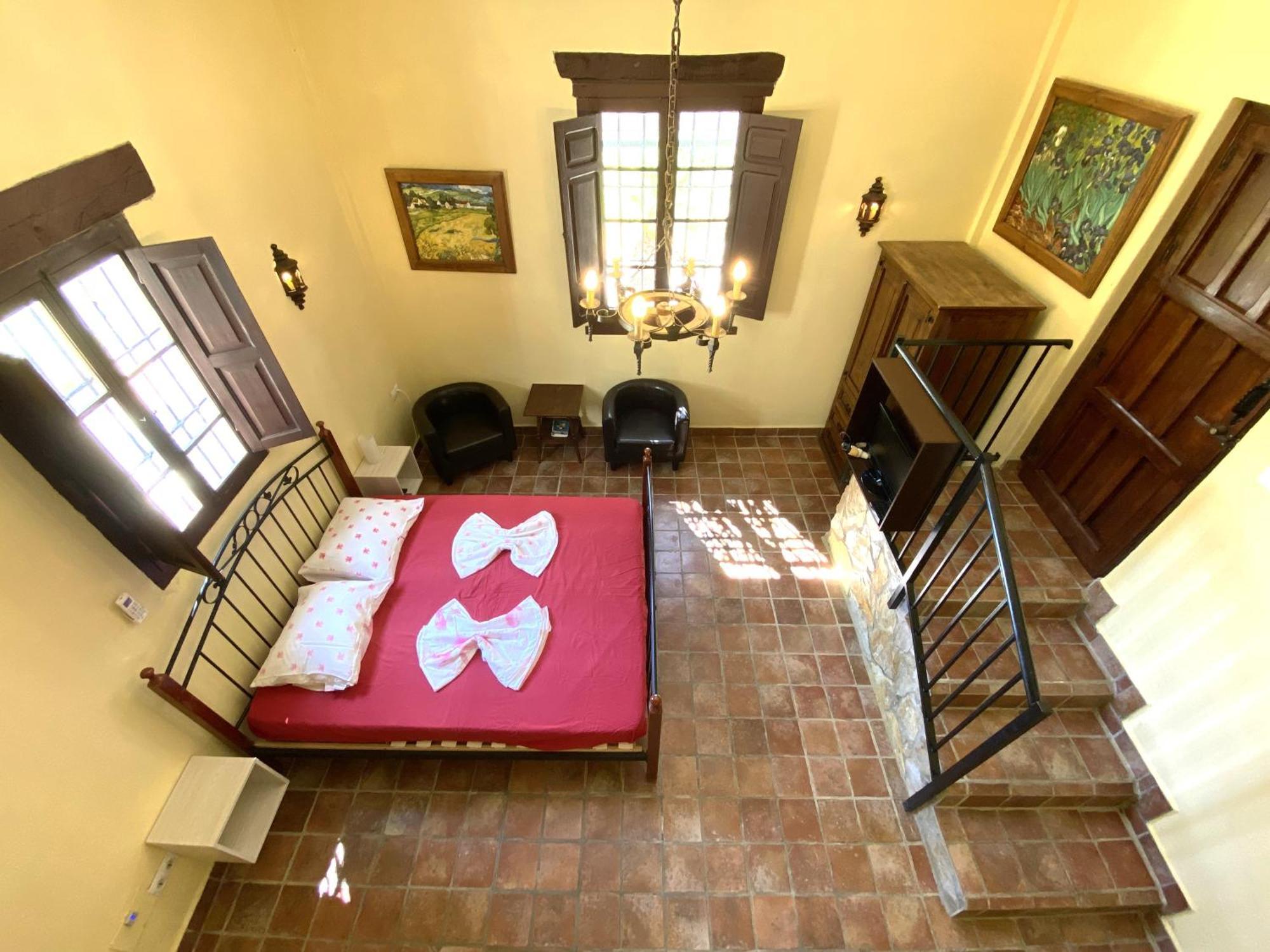 Castle Tower Apartment In Rural Holiday Park 'Bernard' Tolox Luaran gambar