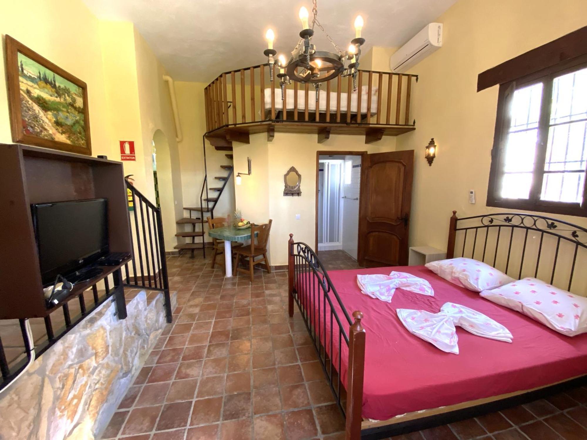 Castle Tower Apartment In Rural Holiday Park 'Bernard' Tolox Luaran gambar